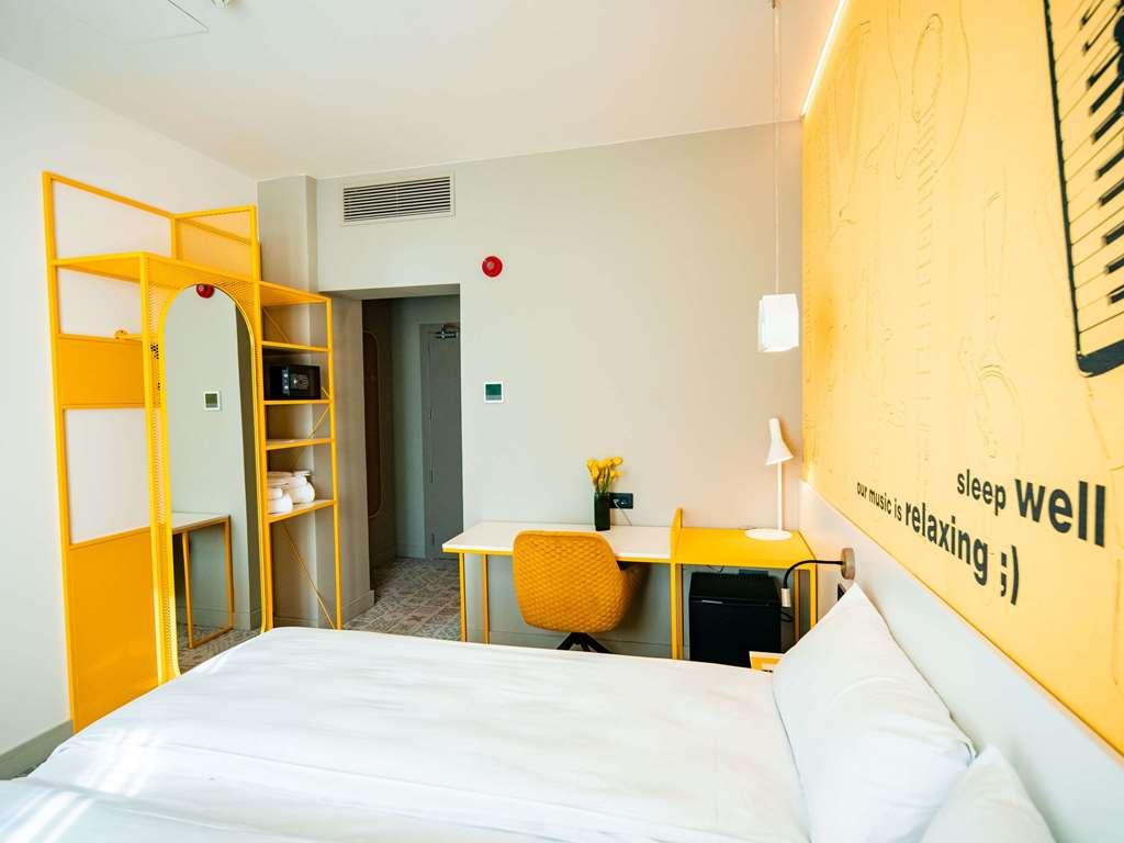 Ibis Styles Sibiu Arsenal Hotel Quarto foto